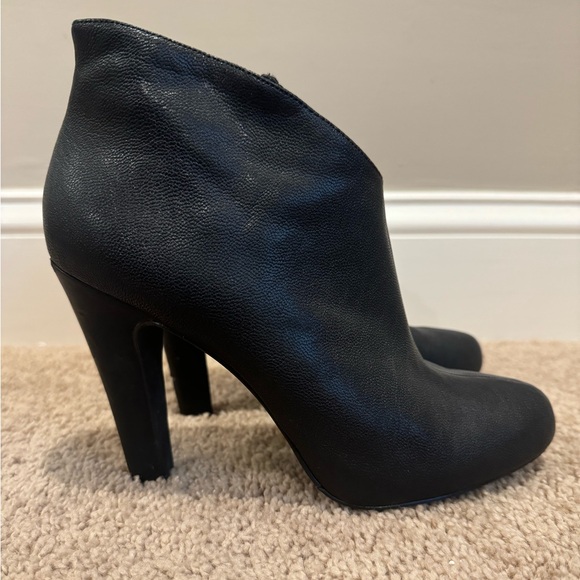 Fair condition - Jessica Simpson Booties - Size 7 - Picture 1 of 10